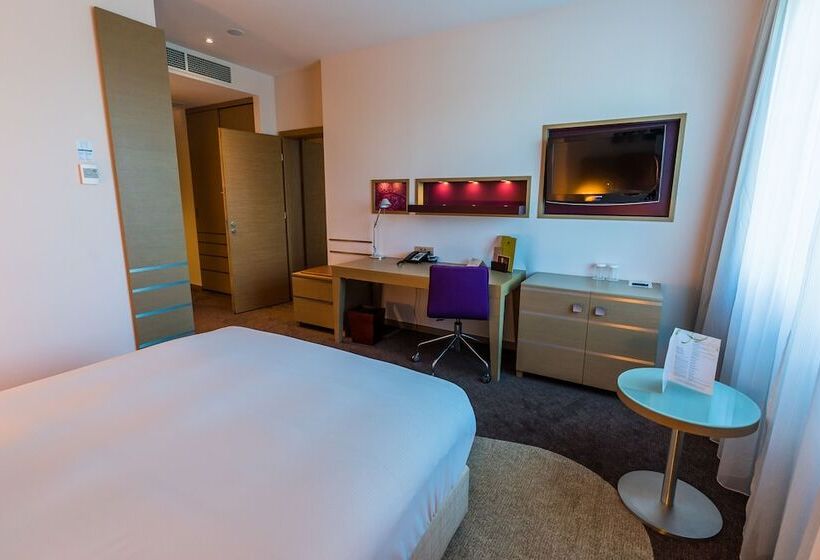 اتاق خانوادگی, Doubletree By Hilton Hotel Oradea
