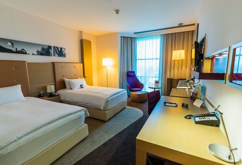 اتاق خانوادگی, Doubletree By Hilton Hotel Oradea