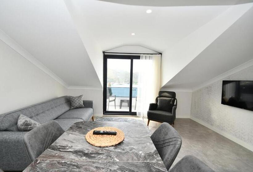 带1个卧室的顶楼公寓, Duygu Apart Spellbinding Sea Views