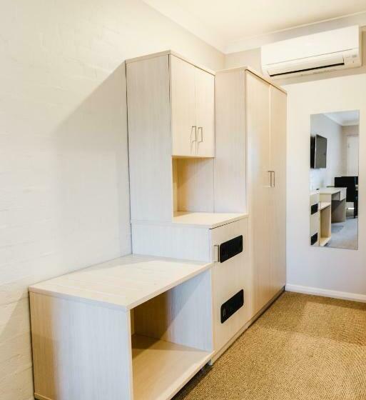디럭스 룸, Balan Village Motel