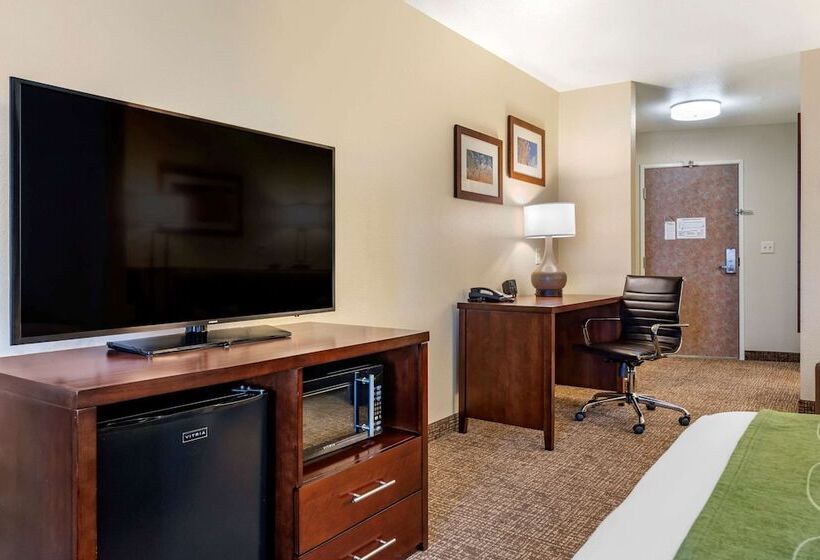套房, Comfort Suites Fernley