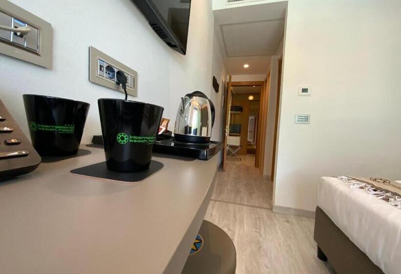 Family Suite, International Beach