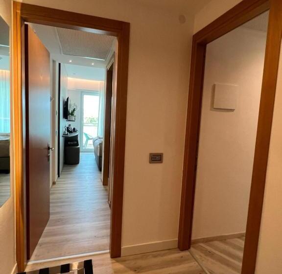 Family Suite, International Beach