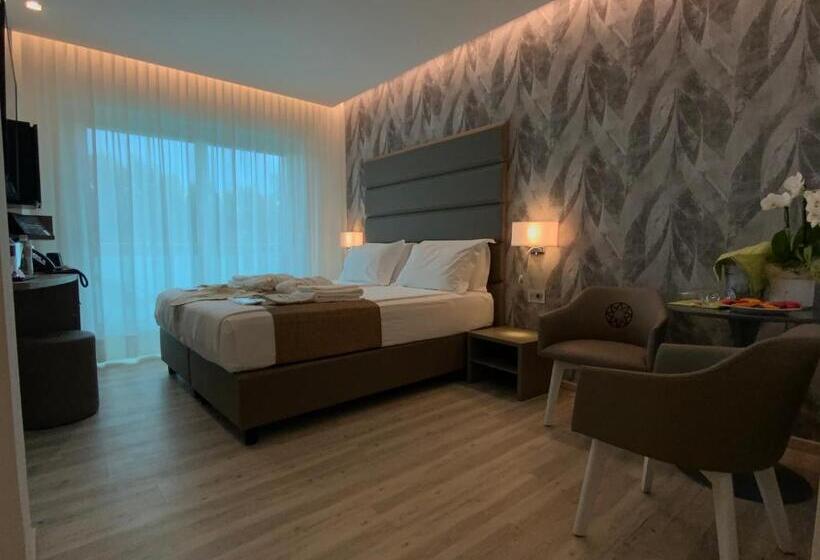 Номер Deluxe, International Beach