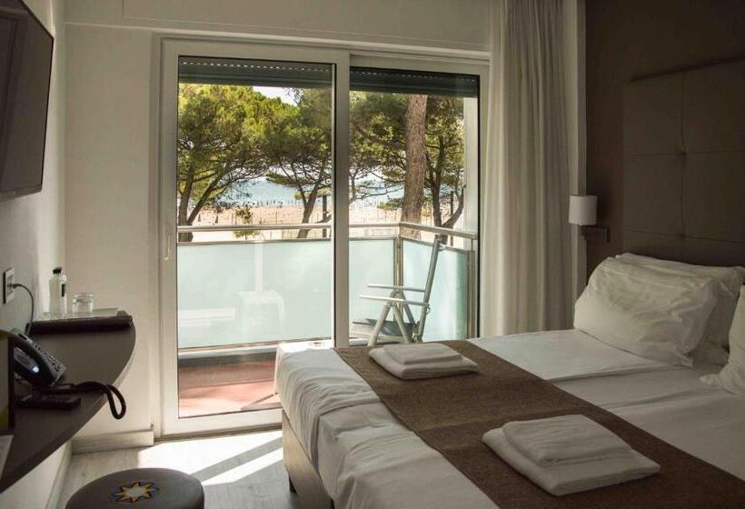 Family Suite, International Beach