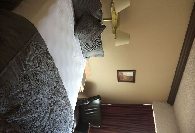２ダブルベッドのスタンダードルーム, Travelodge By Wyndham Troisrivieres