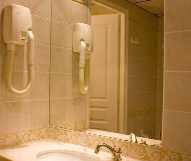 Quarto Estandar, Des 4 Soeurs