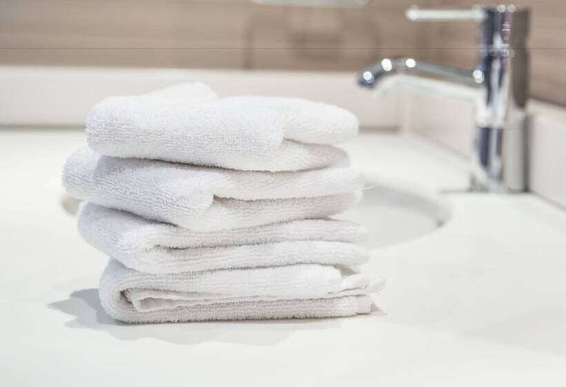 Люкс, Island Inn & Suites, Ascend Hotel Collection