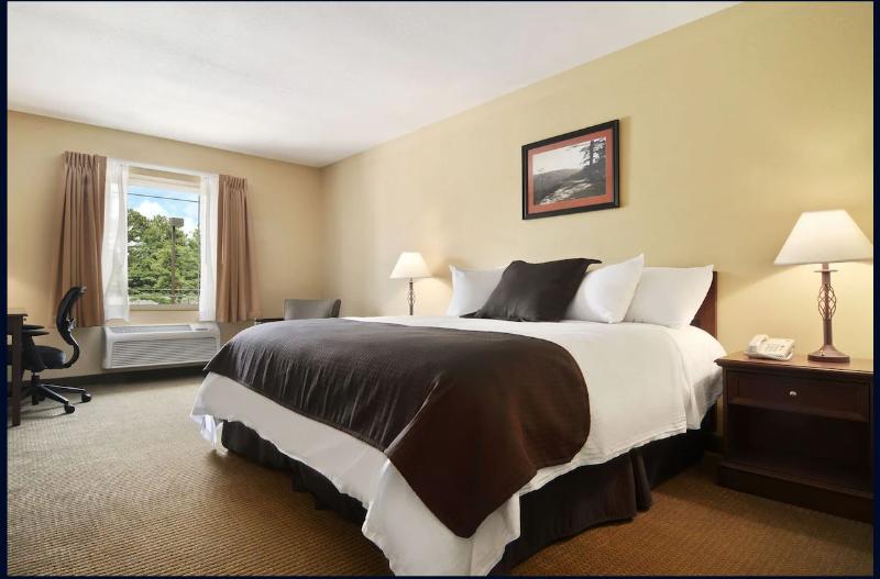스위트 킹사이즈 침대, Quality Inn & Suites