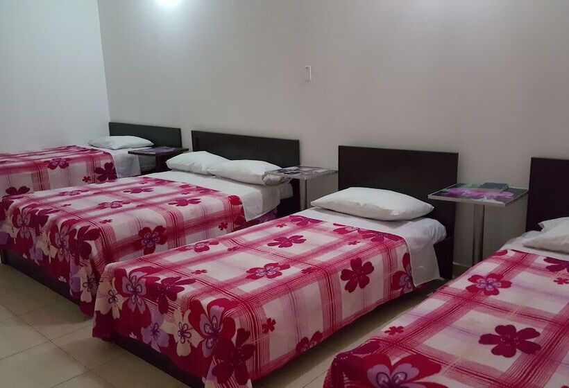 4인용 스탠다드 룸, Vermon Armenia