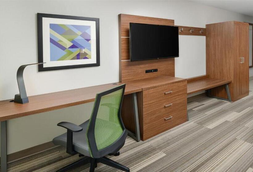 带大床的标准间, Holiday Inn Express   Tullahoma, An Ihg