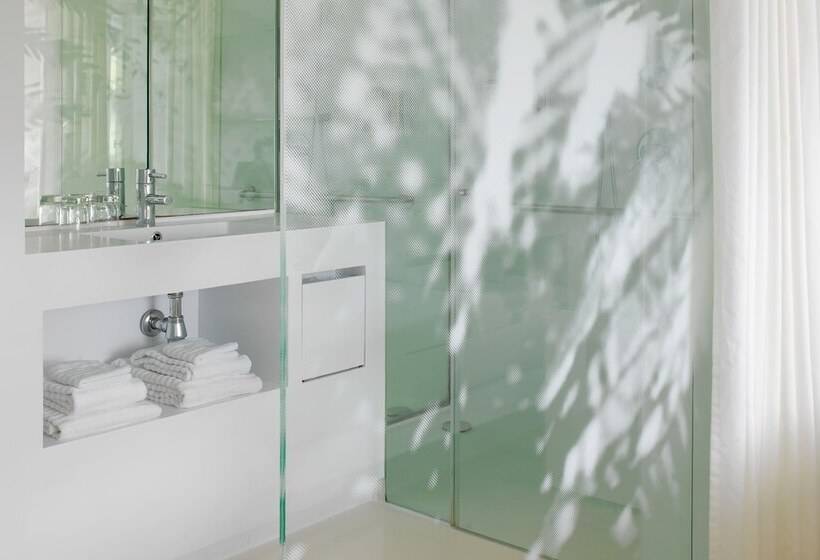Номер Deluxe Вид на Город, Renaissance Barcelona Fira