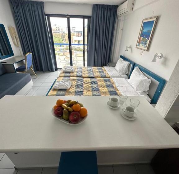 استودیوی استاندارد با چشم‌انداز شهر, Kassavetis Center   Hotel Studios & Apartments