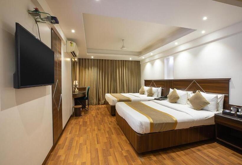 Family Suite, Avon Ruby Dadar