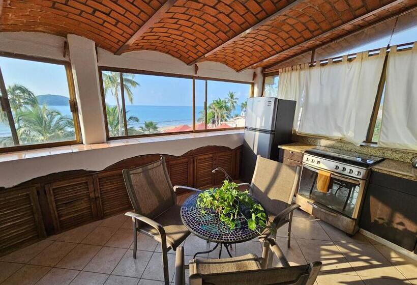 سوییت با چشم‌انداز دریا, Villa Corona Del Mar