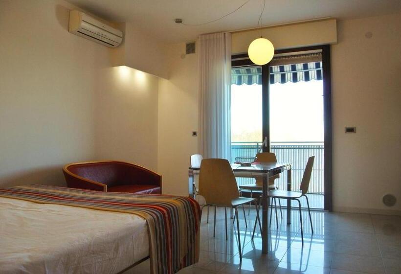 デラックススタジオ, Aparthotel Albatros