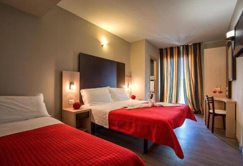 Quarto Familiar, Aiglon