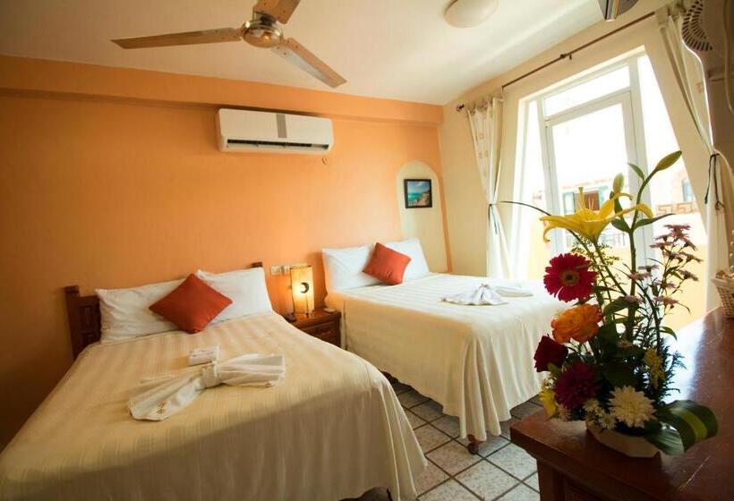 Junior Suite, & Restaurant Bucaneros, Isla Mujeres