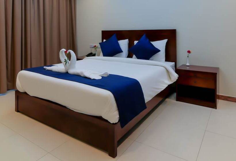 Standard Studio, Tanzanite Executive Suites