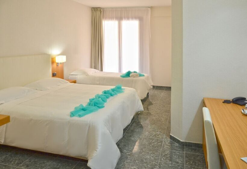 اتاق استاندارد سه نفره, Vea Resort
