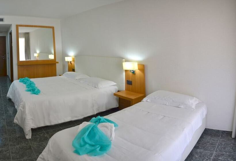 اتاق استاندارد سه نفره, Vea Resort