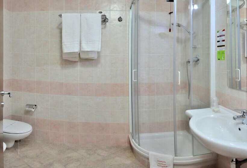 اتاق استاندارد چهار تخته, Vea Resort