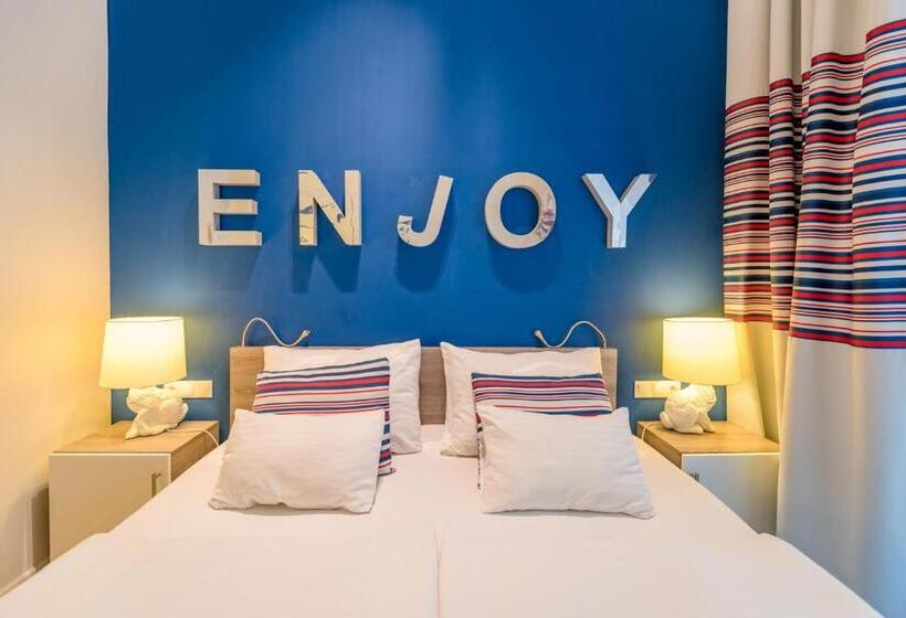 Номер Стандарт, Estilo Fashion Hotel Budapest