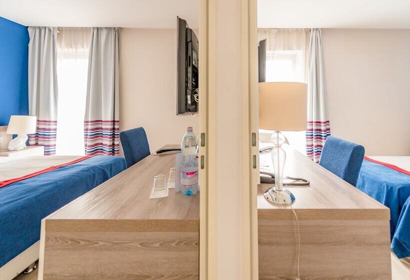 Family Connecting Room, Estilo Fashion Hotel Budapest