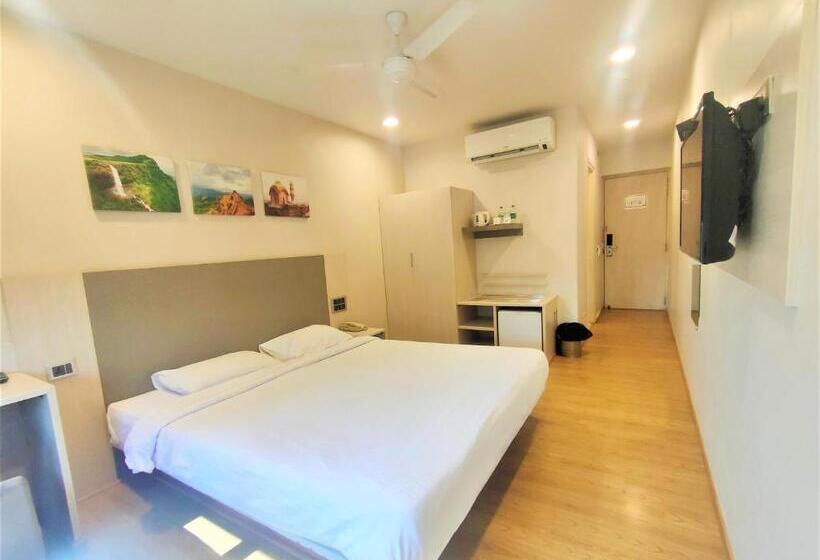 Номер Superior, Ginger  Pune  Pimpri