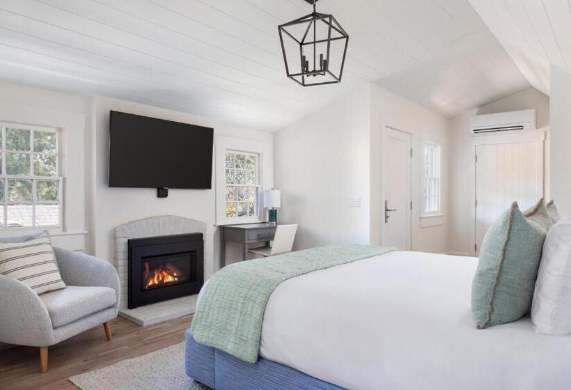 Люкс с Балконом, Hideaway Santa Barbara, A Kirkwood Collection