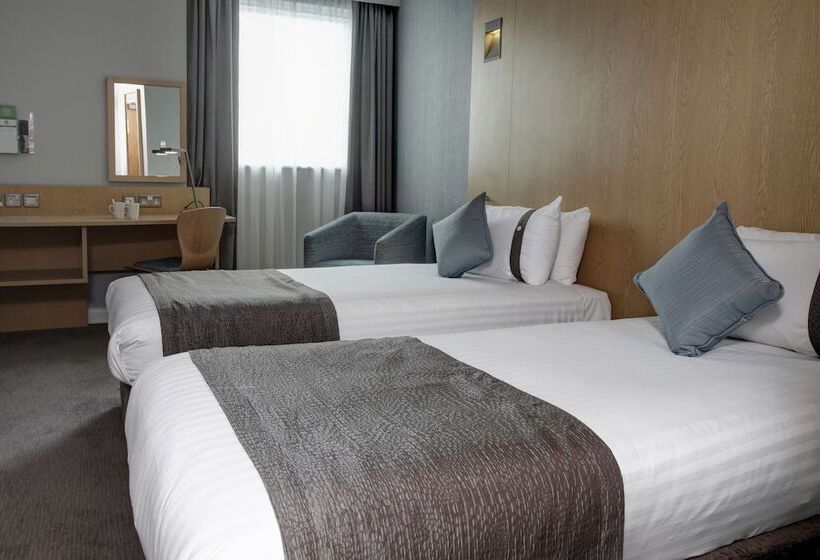 اتاق استاندارد, Holiday Inn London Luton Airport, An Ihg