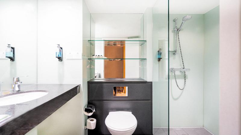 اتاق استاندارد, Holiday Inn London Luton Airport, An Ihg