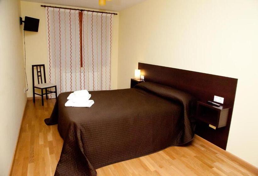Номер Стандарт, Hostal Casasnovas