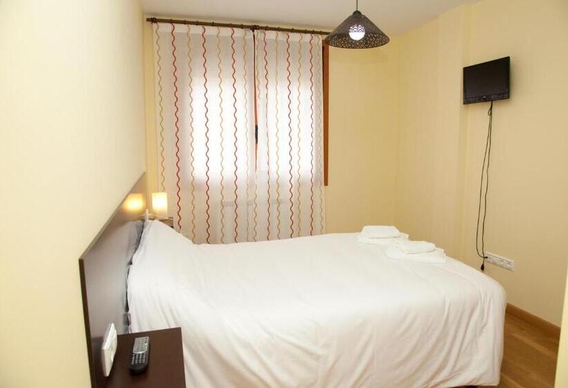 Номер Стандарт Индивидуальный, Hostal Casasnovas