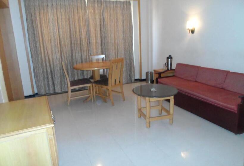 이그제큐티브 룸, Kalyan Residency