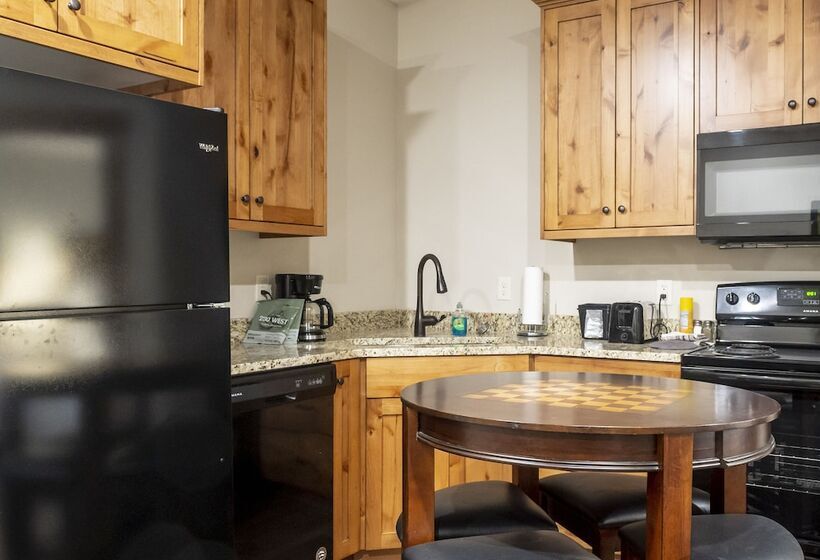 Люкс Повышенной Комфортности, Sawtelle Mountain Resort