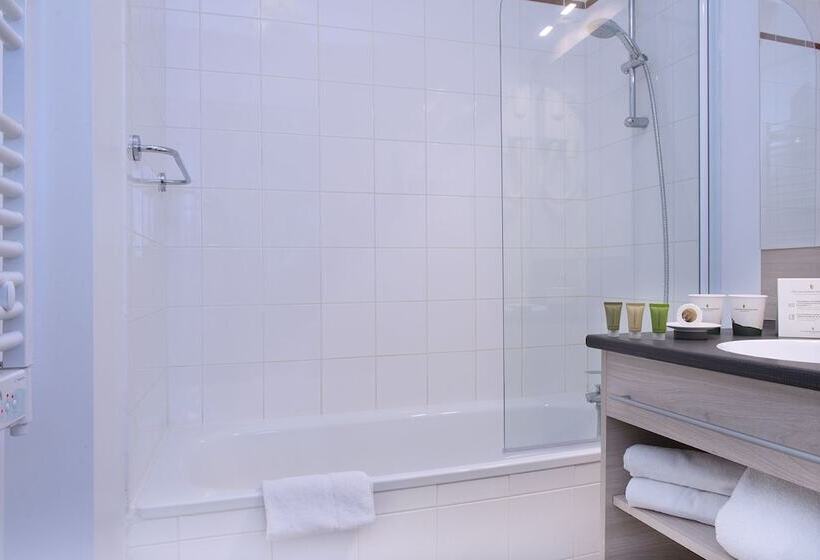 Quarto Estandar Primeiro Andar, Le Green Des Impressionnistes