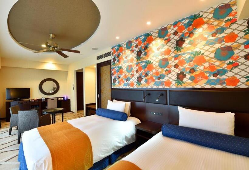 اتاق لوکس, Loisir Spa Tower Naha