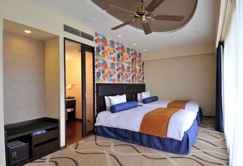 اتاق لوکس, Loisir Spa Tower Naha
