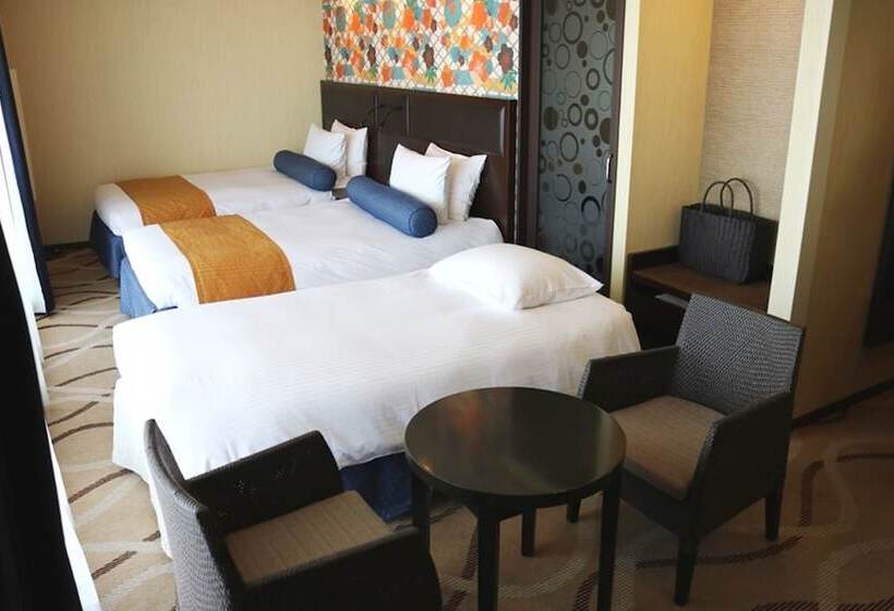 اتاق لوکس, Loisir Spa Tower Naha