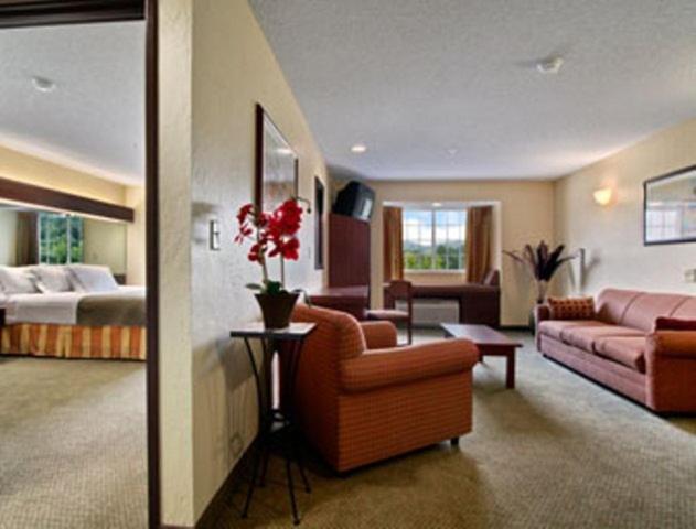 جناح سرير كينج, Microtel Inn And Suites Gassaway