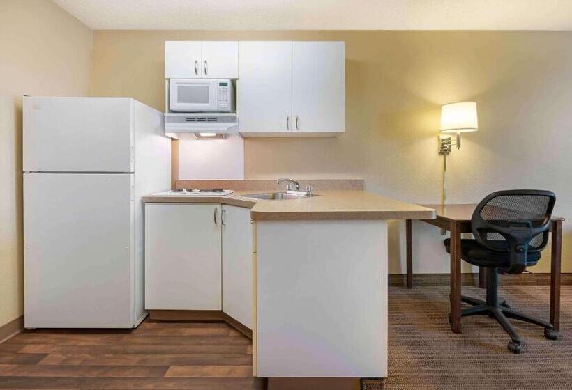 استودیوی استاندارد, Extended Stay America Suites  Reno  South Meadows