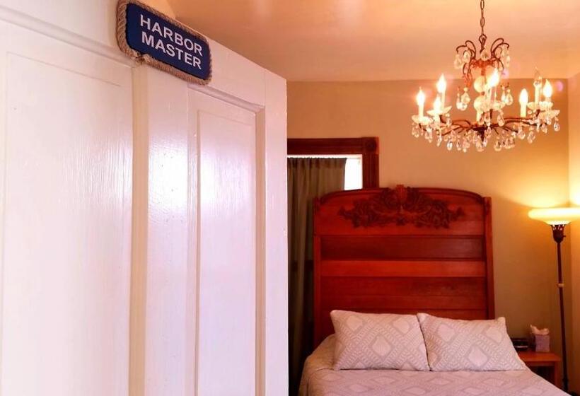 스탠다드 룸, Captain's Inn At Moss Landing