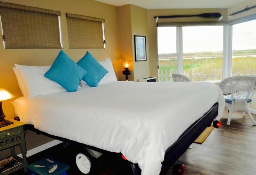디럭스 룸, Captain's Inn At Moss Landing
