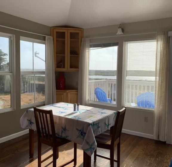 침실 1개 발코니 아파트, Captain's Inn At Moss Landing