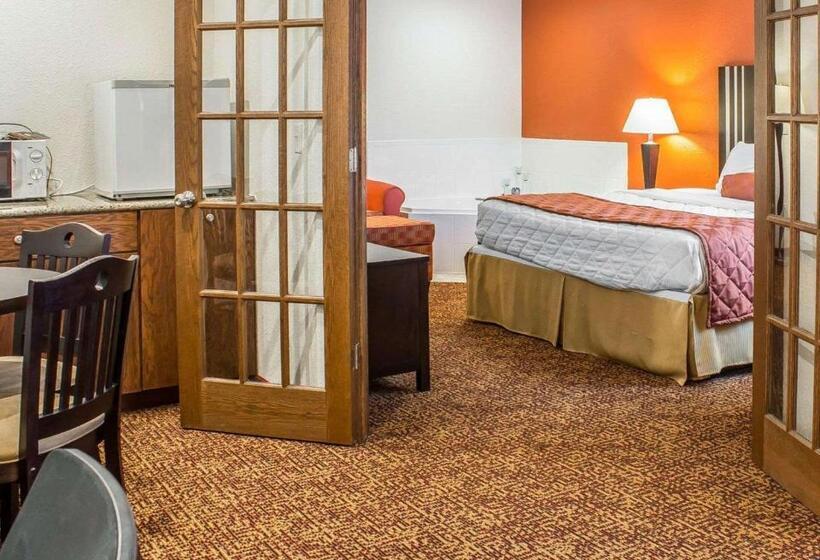 Люкс Кровать Кинг, Rodeway Inn Milford