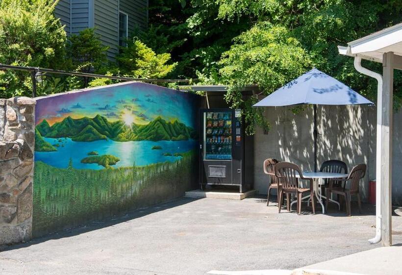 ２ダブルベッドのスタンダードルーム, Americas Best Value Inn & Suites Lake George
