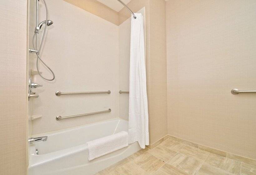 סוויטה, Green Mill Village Hotel & Suites, Bw Signature Collection
