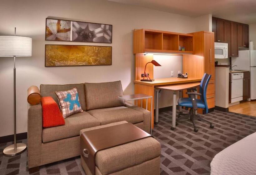 带大床的标准工作室, Towneplace Suites Boise West/meridian