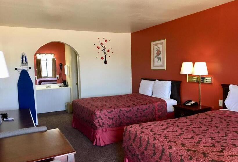 Номер Стандарт, Western Plaza Inn